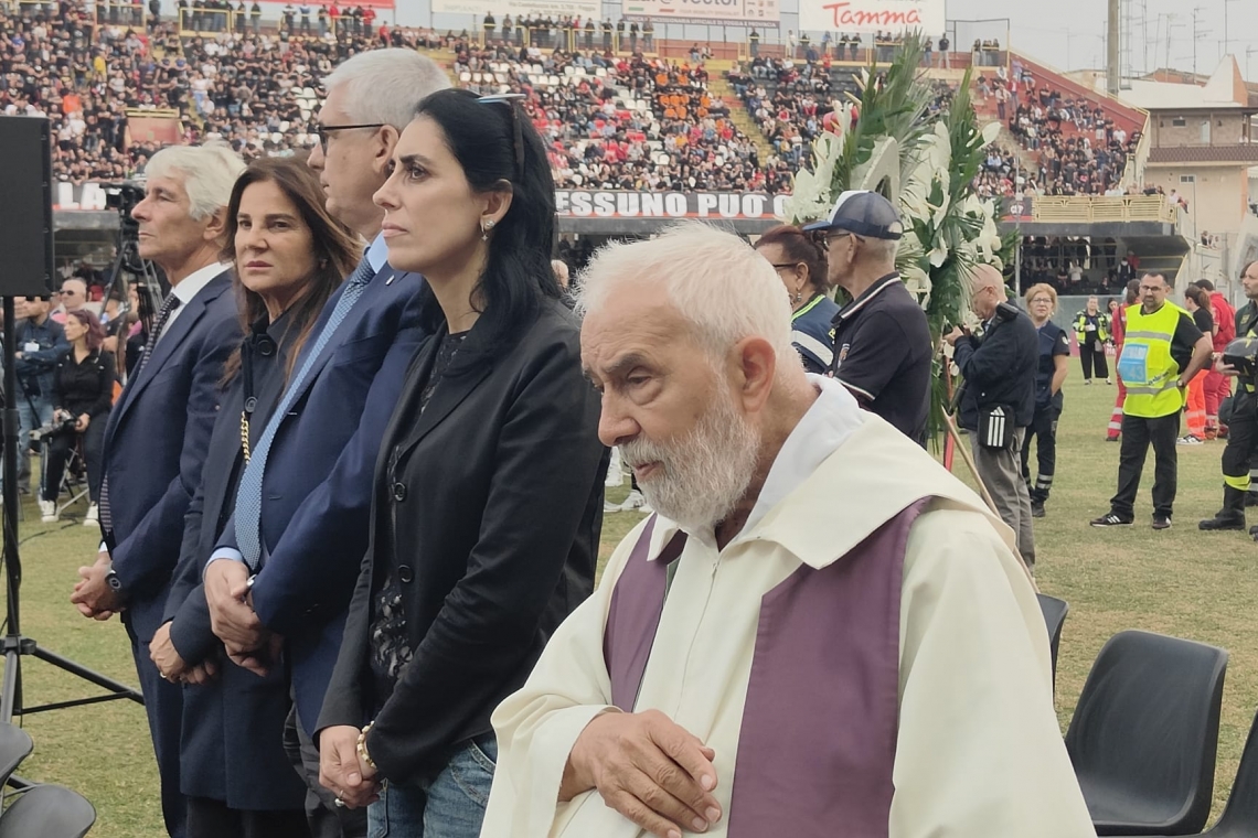 La LND Puglia dispone un minuto di raccoglimento su tutti i campi in memoria dei tre giovani tifosi del Foggia